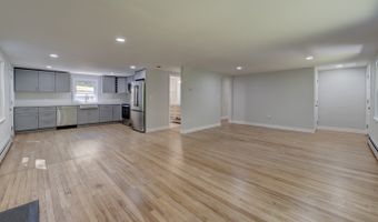 70 Doubleday Rd, Columbia, CT 06237