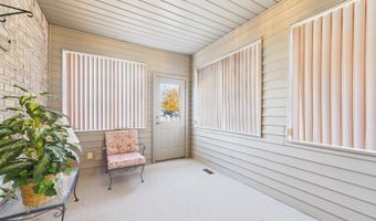 211 Orchard Ln, Alexandria, IN 46001