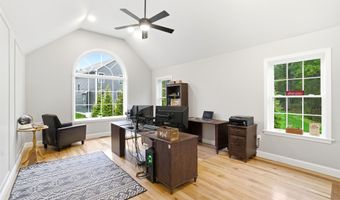 84 Juniper Cir, Auburn, NH 03032