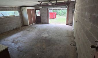 8731 Byrnes Lake Rd, Bay Minette, AL 36507