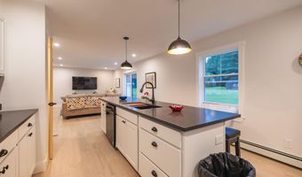319 Harmons Corner Rd, Auburn, ME 04210