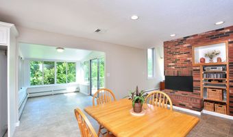 24 Sharon Rd, Bloomfield, CT 06002
