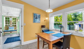 136 S Main St, Allentown, NJ 08501