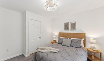 6316 CHIMNEY WOOD Ct, Alexandria, VA 22306