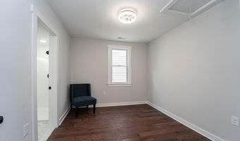 16 PAROLE St, Annapolis, MD 21401
