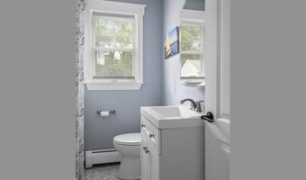 174 Seaside Dr, Jamestown, RI 02835