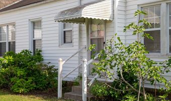 298 S Main St, Baxley, GA 31513