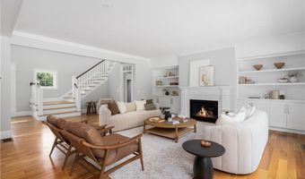 105 Princess Pine Dr, East Greenwich, RI 02818