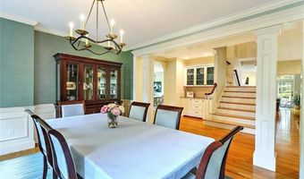 10 Owl Tree Ln, East Greenwich, RI 02818