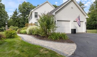 4 Dunnmoore Dr, Bow, NH 03304