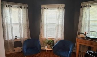 530 Post Rd, Warwick, RI 02888