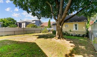 112 Oakton St, Woonsocket, RI 02895