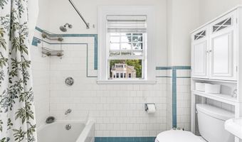 36 Kay St 5, Newport, RI 02840
