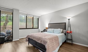 6301 STEVENSON Ave 114, Alexandria, VA 22304