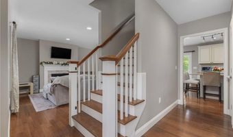 290 Station St, Coventry, RI 02816