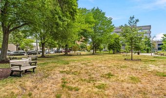 400 MADISON St 310, Alexandria, VA 22314