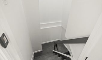 1 Atna Dr, Amityville, NY 11701