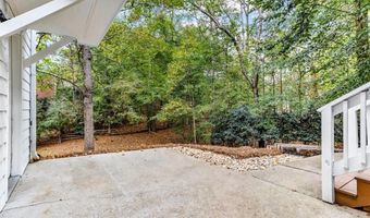 3425 Kingsland Cir, Berkeley Lake, GA 30096