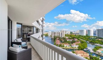 1000 W Island Blvd 2407, Aventura, FL 33160