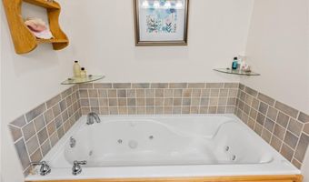 615 Woodsmen Dr NE, Alexandria, MN 56308