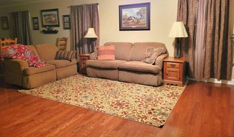 103 Collier Dr, Albertville, AL 35951