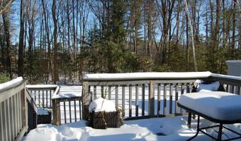 8 Teaberry Ln, Bedford, NH 03110