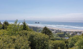 461 S Home Ct, Rockaway Beach, OR 97136