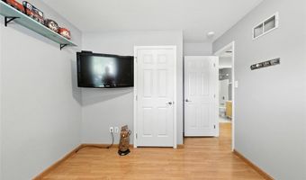 2925 Mahogany Ln, Arnold, MO 63010
