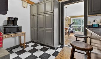 37 High St, Bradford, NH 03221