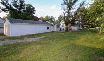 304 1st St SW, Towner, ND 58788