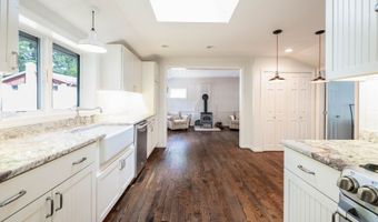 51 Candlewood Lake Rd, Brookfield, CT 06804