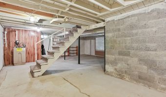 15 Granite Ter, Ansonia, CT 06401