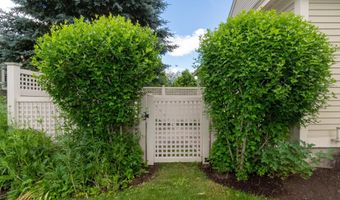 7 St Andrews Dr, Bedford, NH 03110