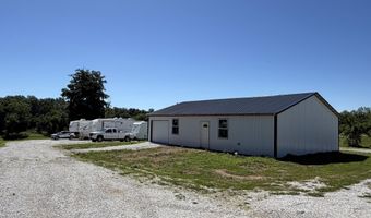 112 E Dade 22, Arcola, MO 65603