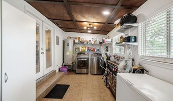 11301 Ford, Adkins, TX 78101