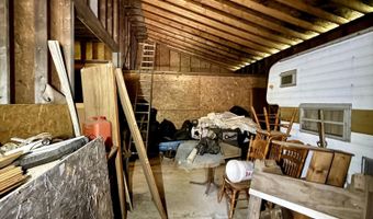 481 Airline Rd, Baileyville, ME 04694