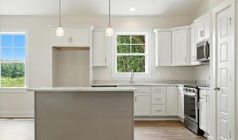 3898 Horseshoe Rd, Appomattox, VA 24522