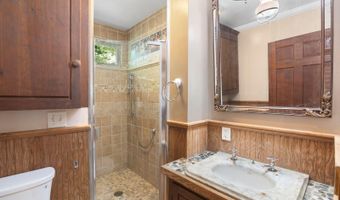 76 Spruce St, Brattleboro, VT 05301