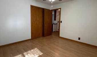 415 10th Ave SW, Austin, MN 55912