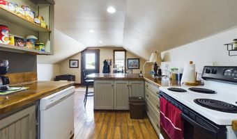 11 Happy Trails Rd, Cody, WY 82414