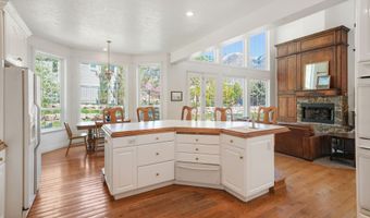 243 EASTVIEW Dr 6, Alpine, UT 84004