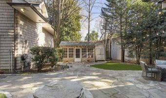 97 Huntington Rd, Atlanta, GA 30307