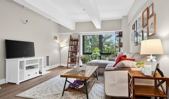 42 8th St 1411, Boston, MA 02129