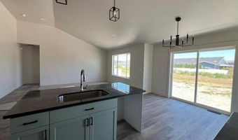 1068 Alpine Ave, Chubbuck, ID 83202