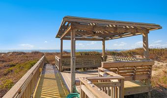 107 Ocean Ridge Dr, Atlantic Beach, NC 28512