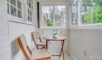 14 E 54th St, Savannah, GA 31405