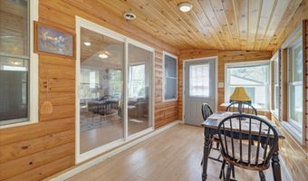 6257 E Calvertville Rd, Bloomfield, IN 47424