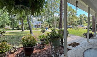 318 Earl King St, Apalachicola, FL 32320