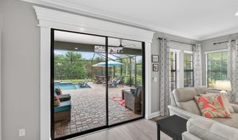 7020 OLD BENTON Dr, Apollo Beach, FL 33572