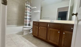 50 Lawrence Ave 50, Danbury, CT 06810